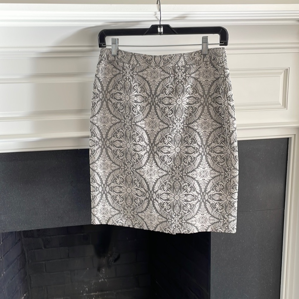 Halogen skirt